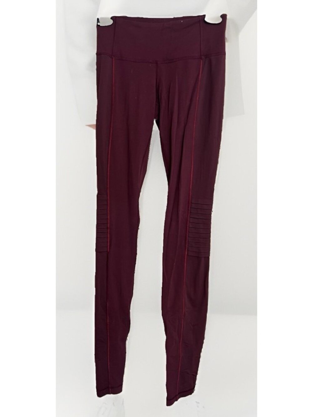 Lululemon Maroon Tight Legging Side Pockets Burgundy SZ 4. Dd
